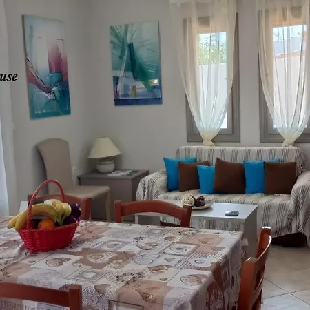 פלטאנס Arokaria Holiday Houses מראה חיצוני תמונה